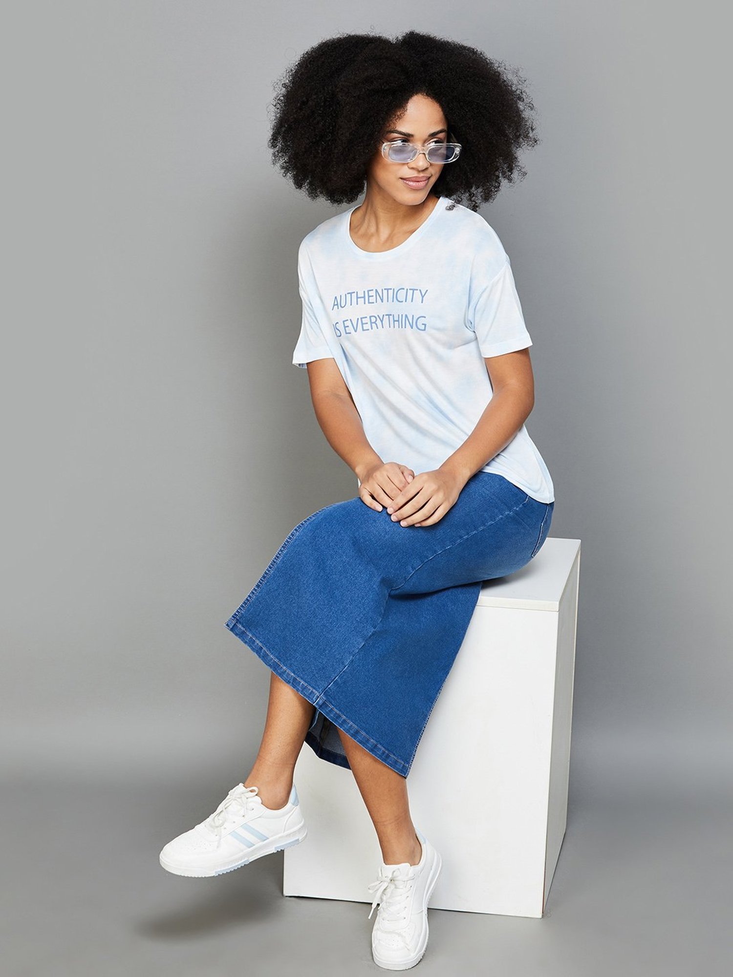 Fame Forever by Lifestyle Blue Graphic Print T-Shirt