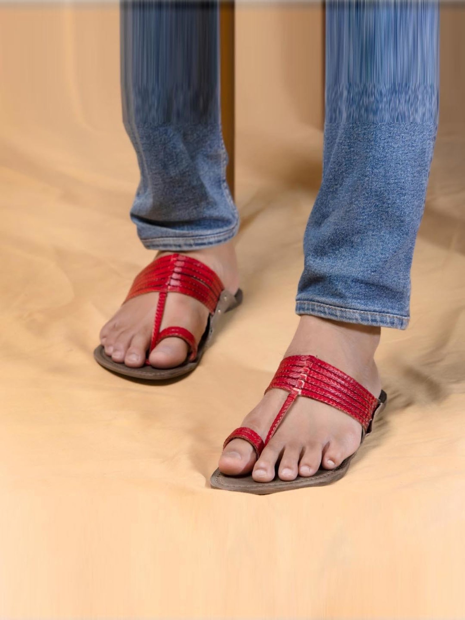 Kalapuri Men's Grey Kolhapuri Sandals