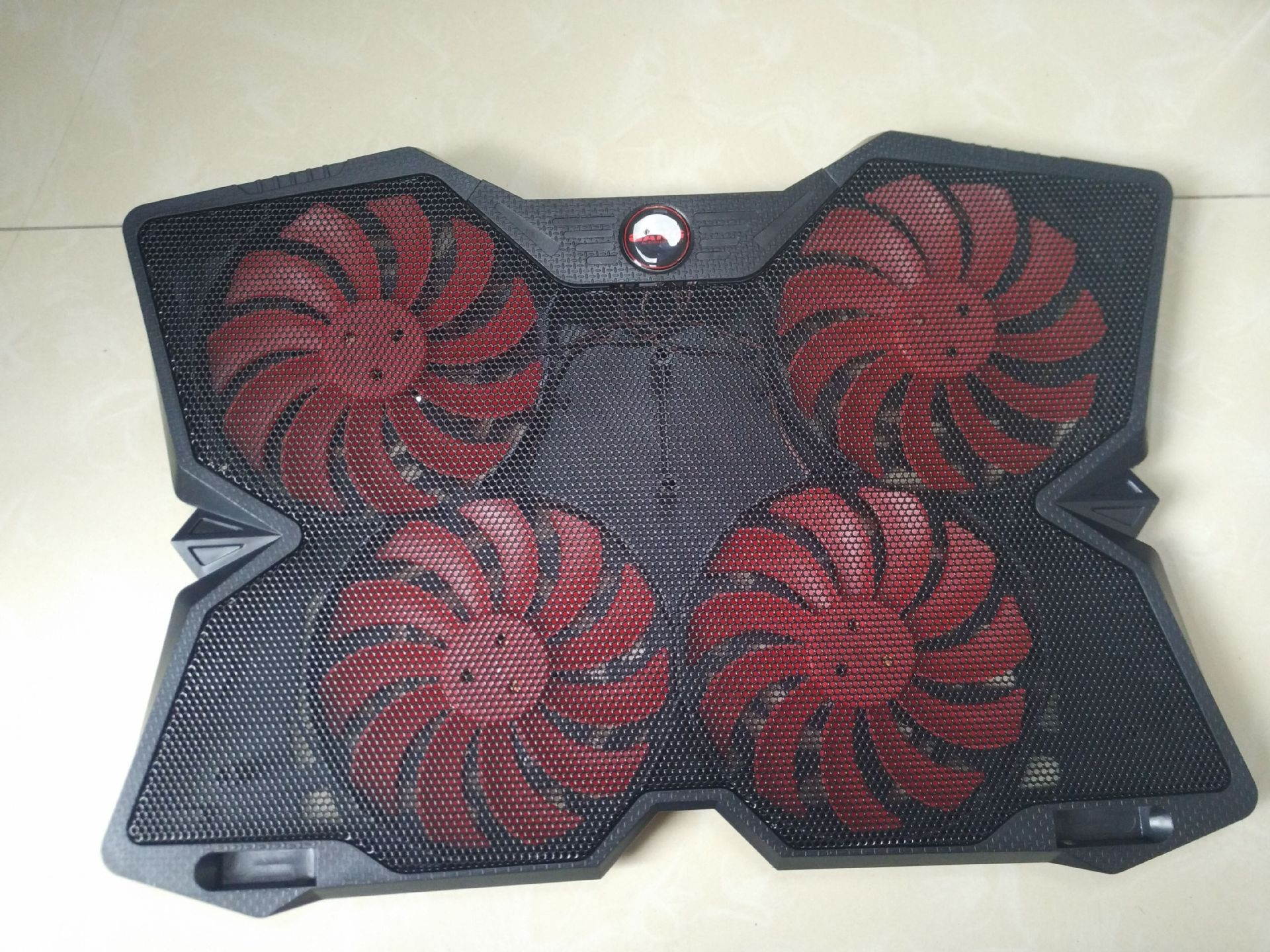 Butterfly-shaped gaming laptop cooler cooling base 15.6-inch 17-inch