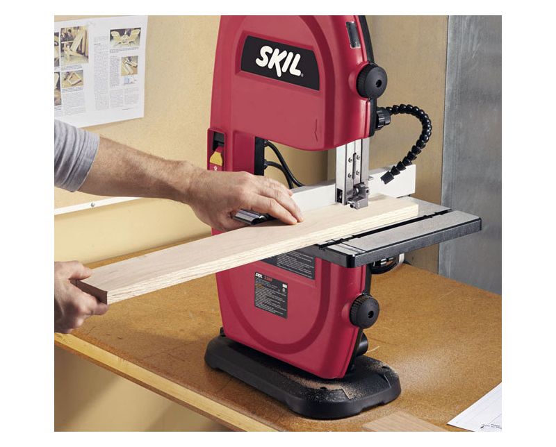 Skil 3386-01-RT 9 in. Band Saw with Light