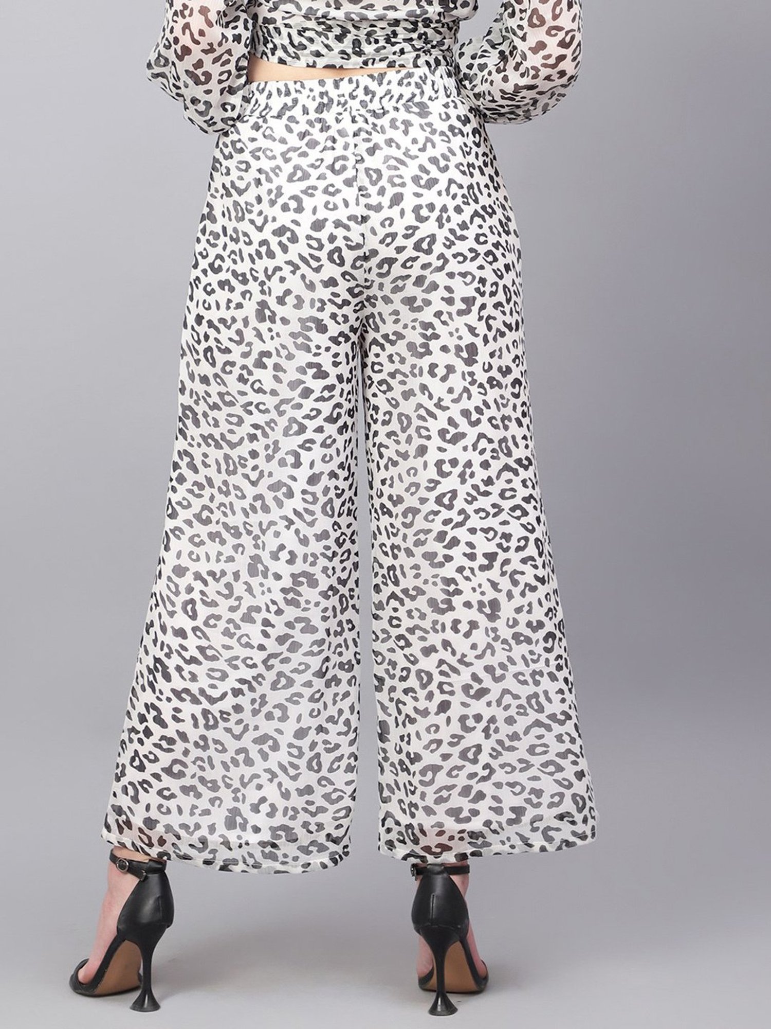 Anvi Be Yourself White & Black Printed Relaxed Fit Mid Rise Palazzos