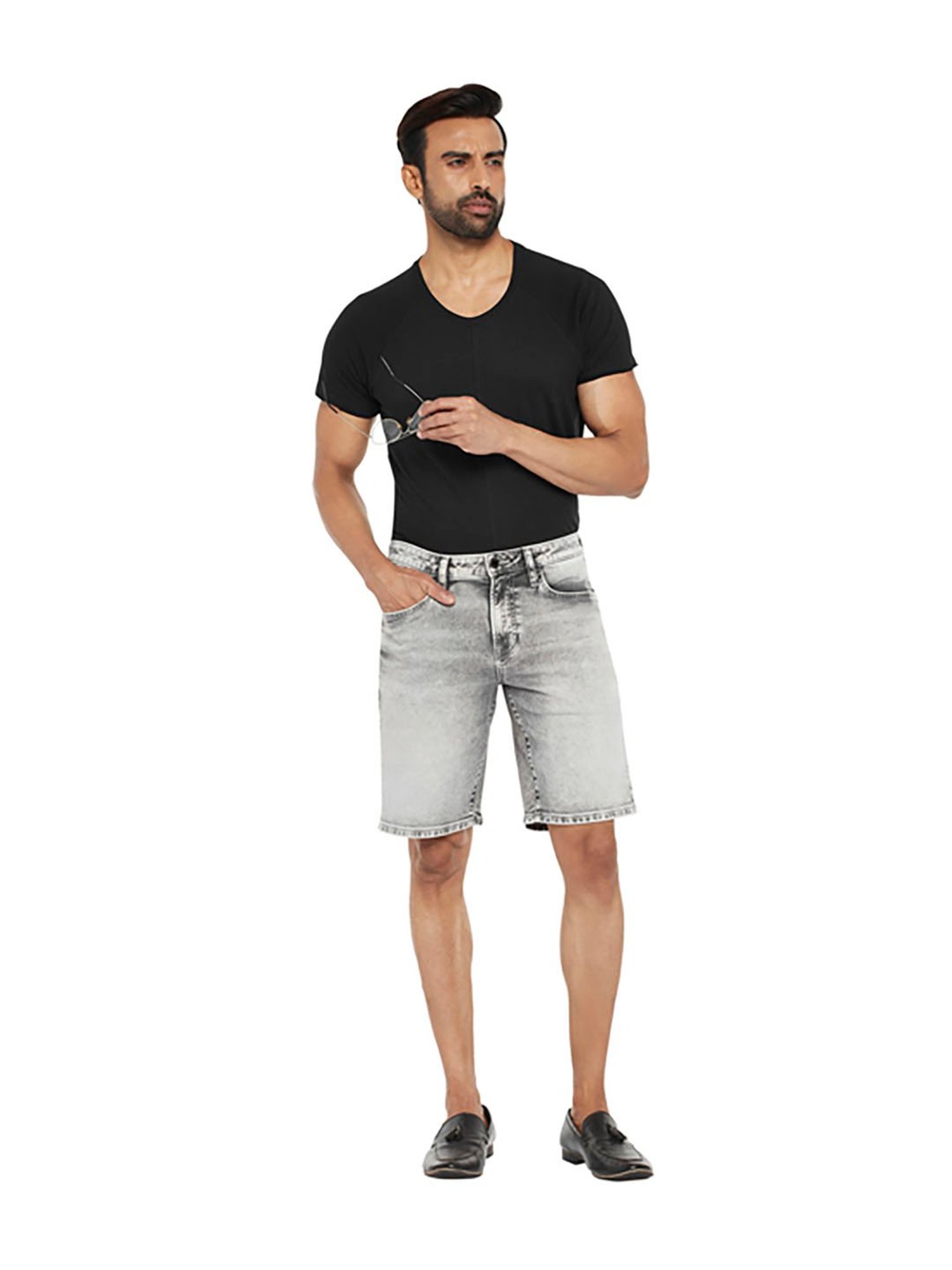 EVERBLUE Black Midrise Shorts