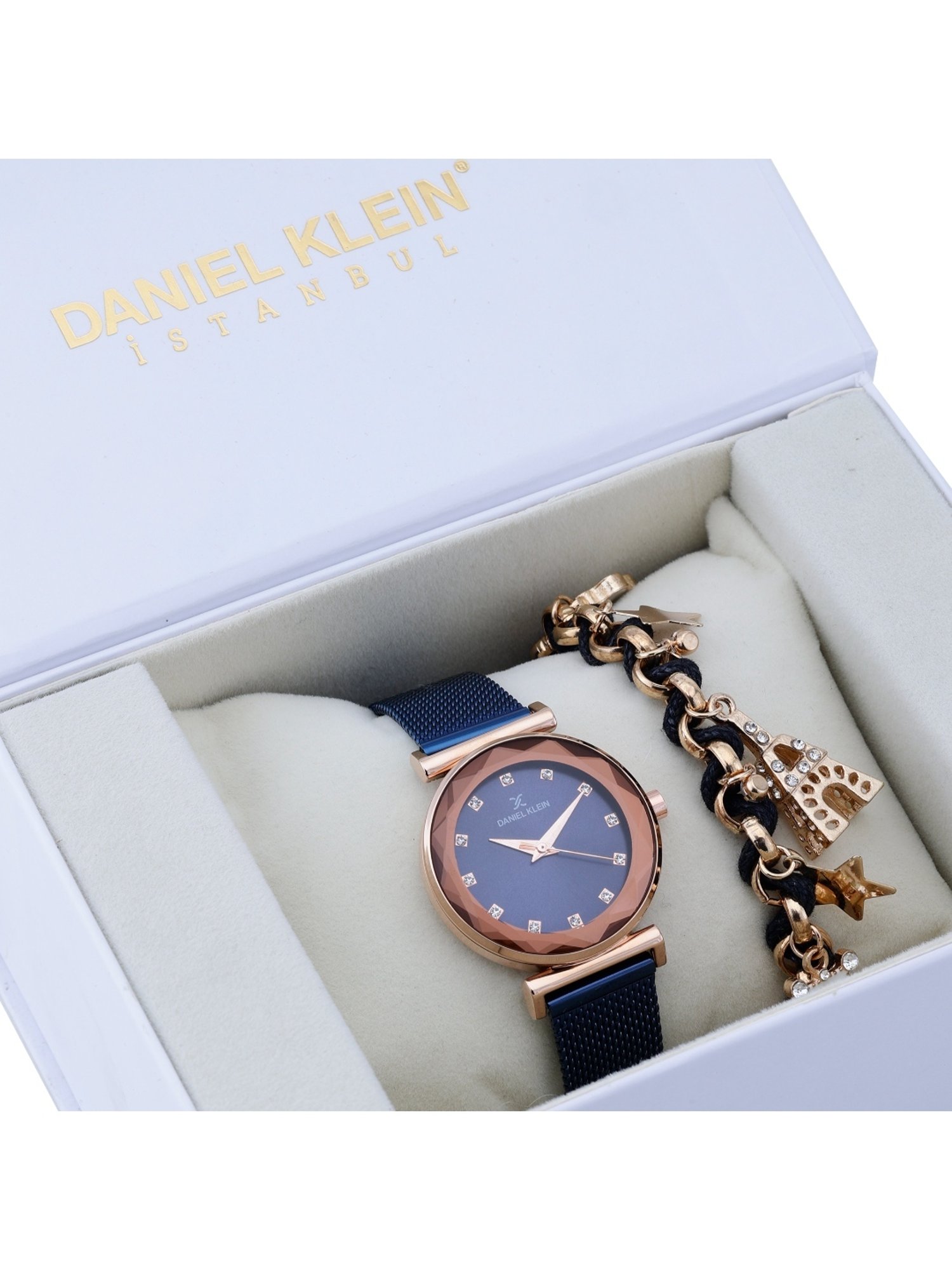 Daniel Klein DKG003-1 Analog Watch for Women With Bracelet