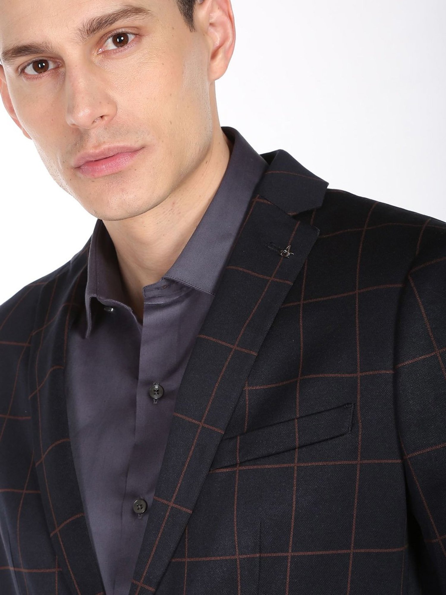 Arrow Sports Green Regular Fit Texture Waistcoat