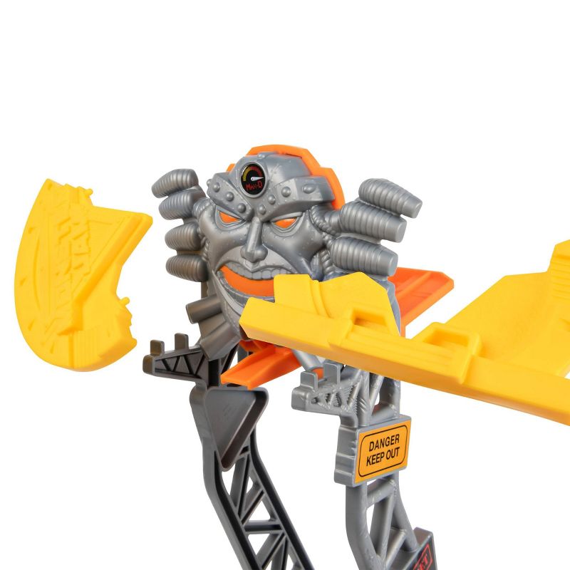 Monster Jam 1: 64 Basic Stunt Playsets - Max D Break Free