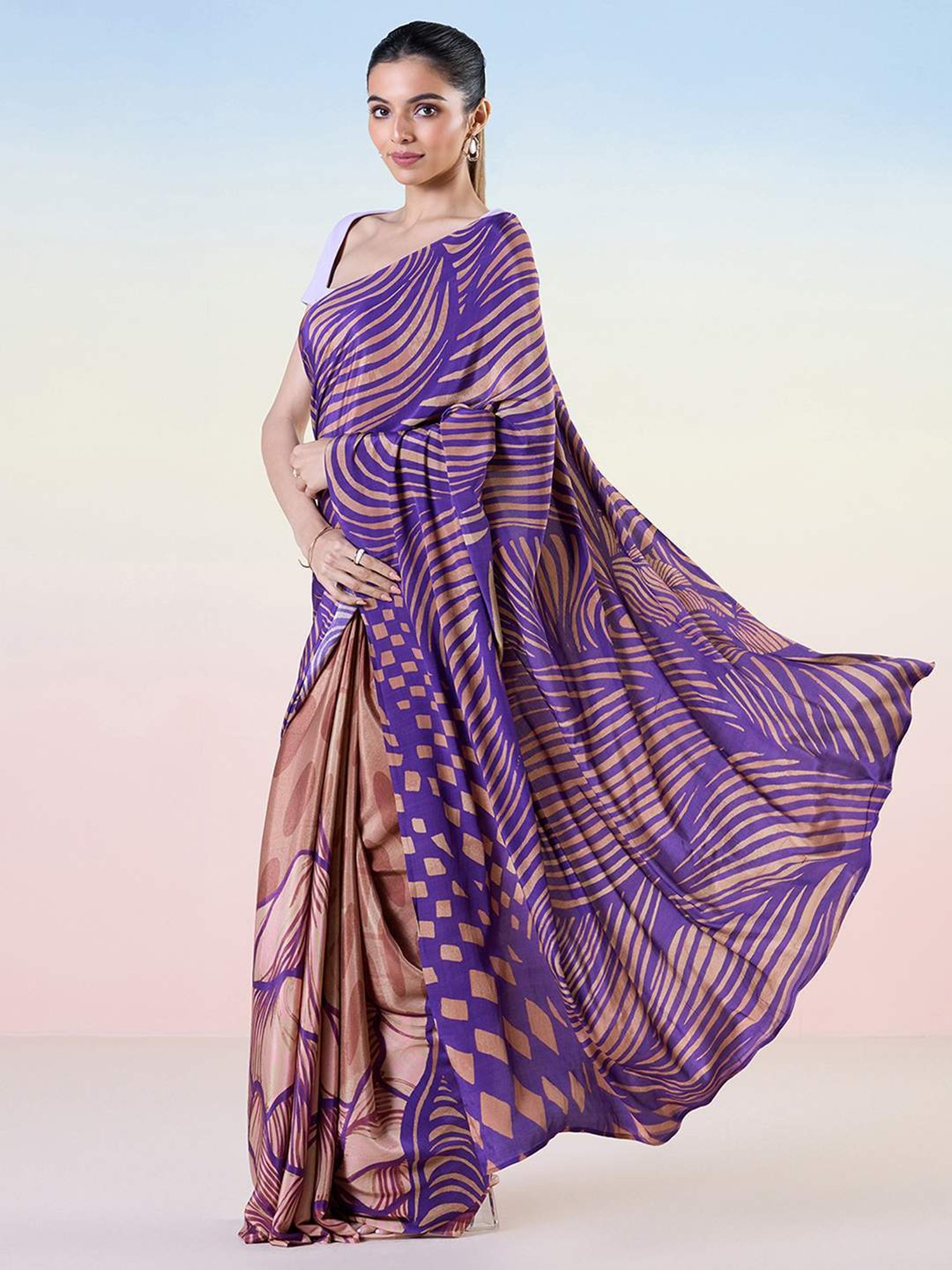 navyasa by liva Purple & Brown Printed Saree With Unstitched Blouse