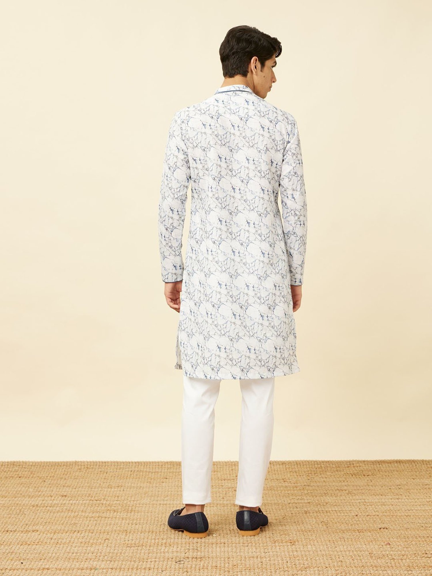 Manthan Red Full Sleeves Solid Kurta