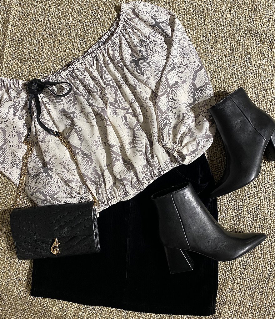 BB Dakota by Steve Madden Up to Here Puff Elbow Sleeve Mock Neck Smocked Top