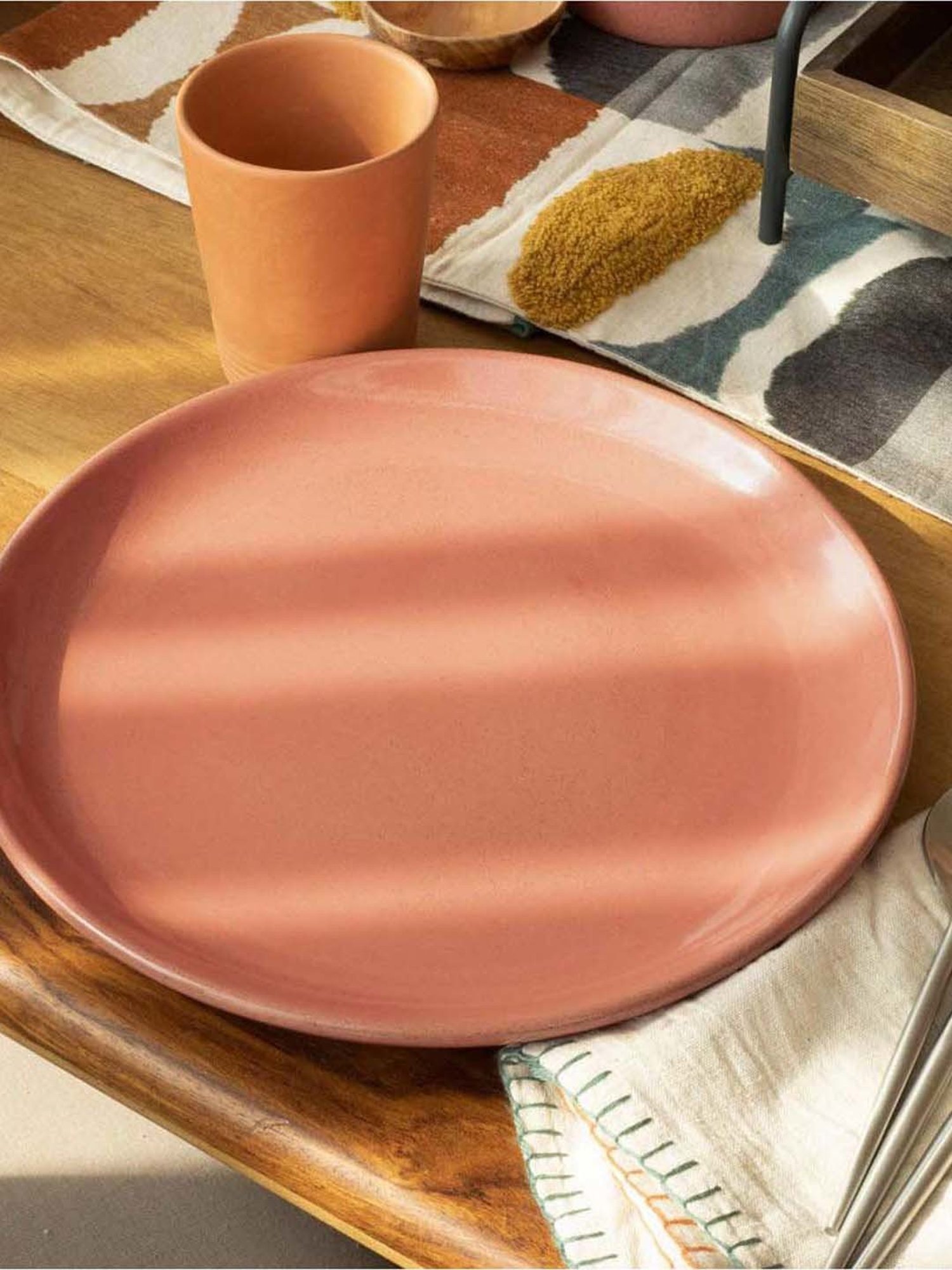 Pure Home and Living Transparent Glass Textured Dinner Plates