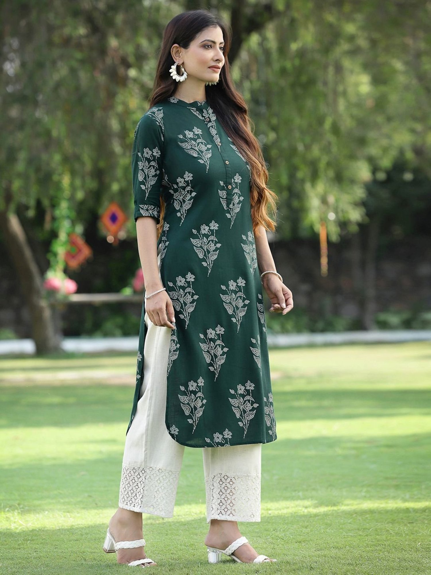 Juniper Jade Green Bandhani Printed Rayon Slub Straight Kurta With Buttons