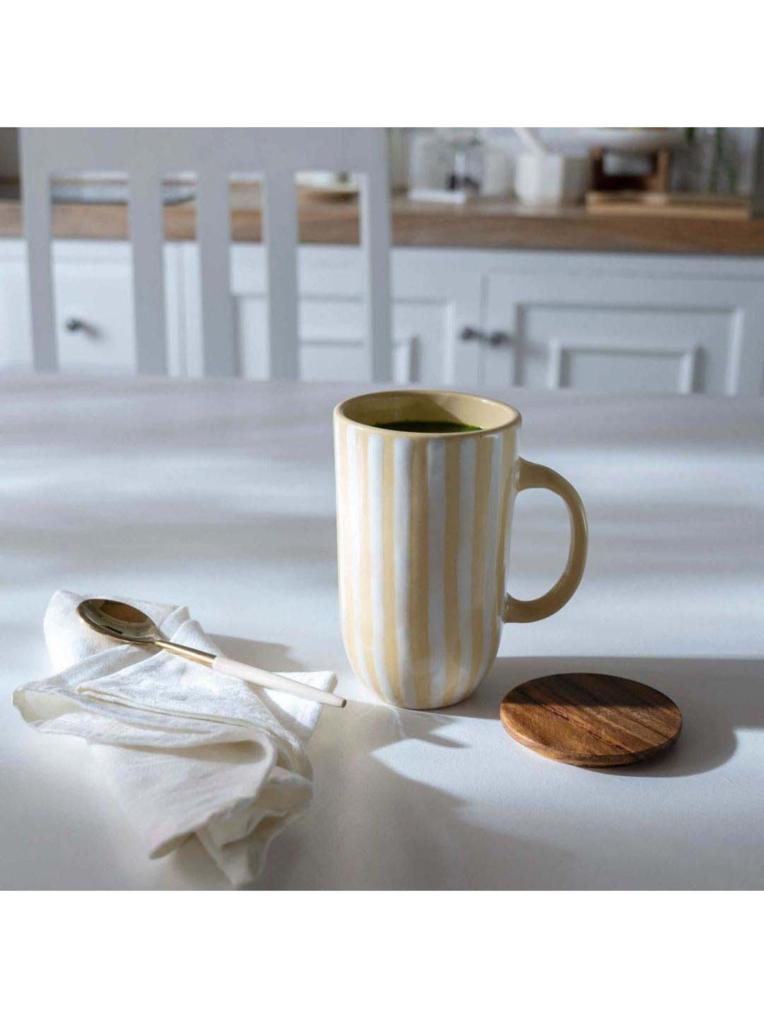 ellementry Lemon Ceramic Coffee Mug with Lid (400 ml) - Set of 1