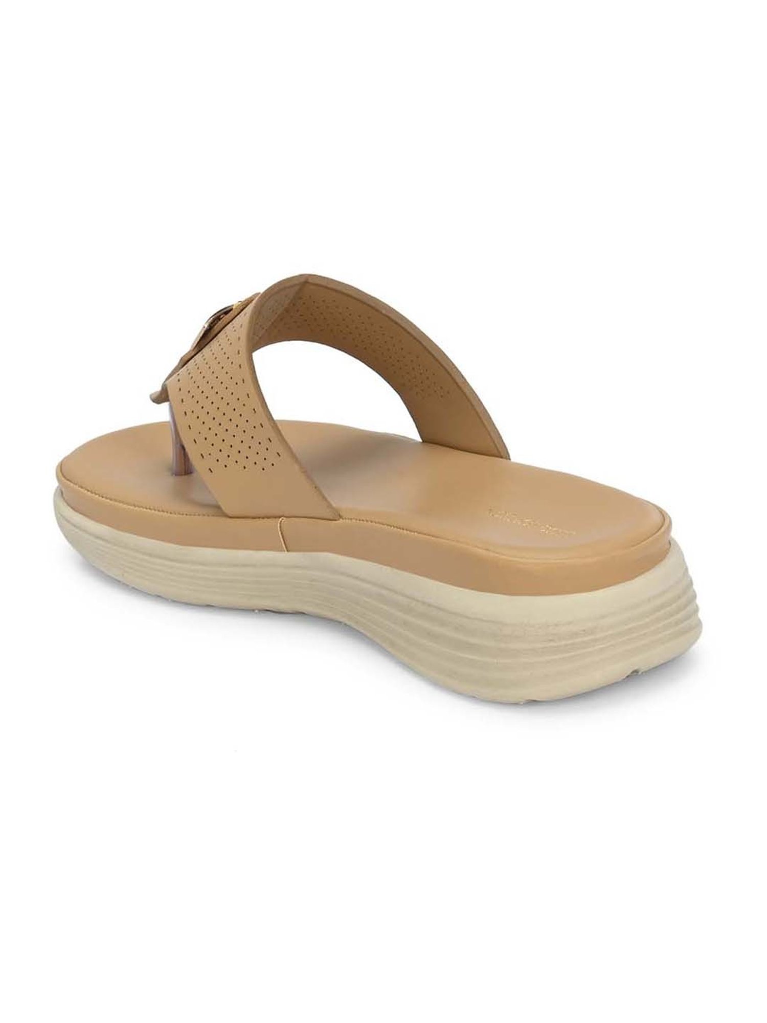 Clog London Women's Tan Thong Wedges