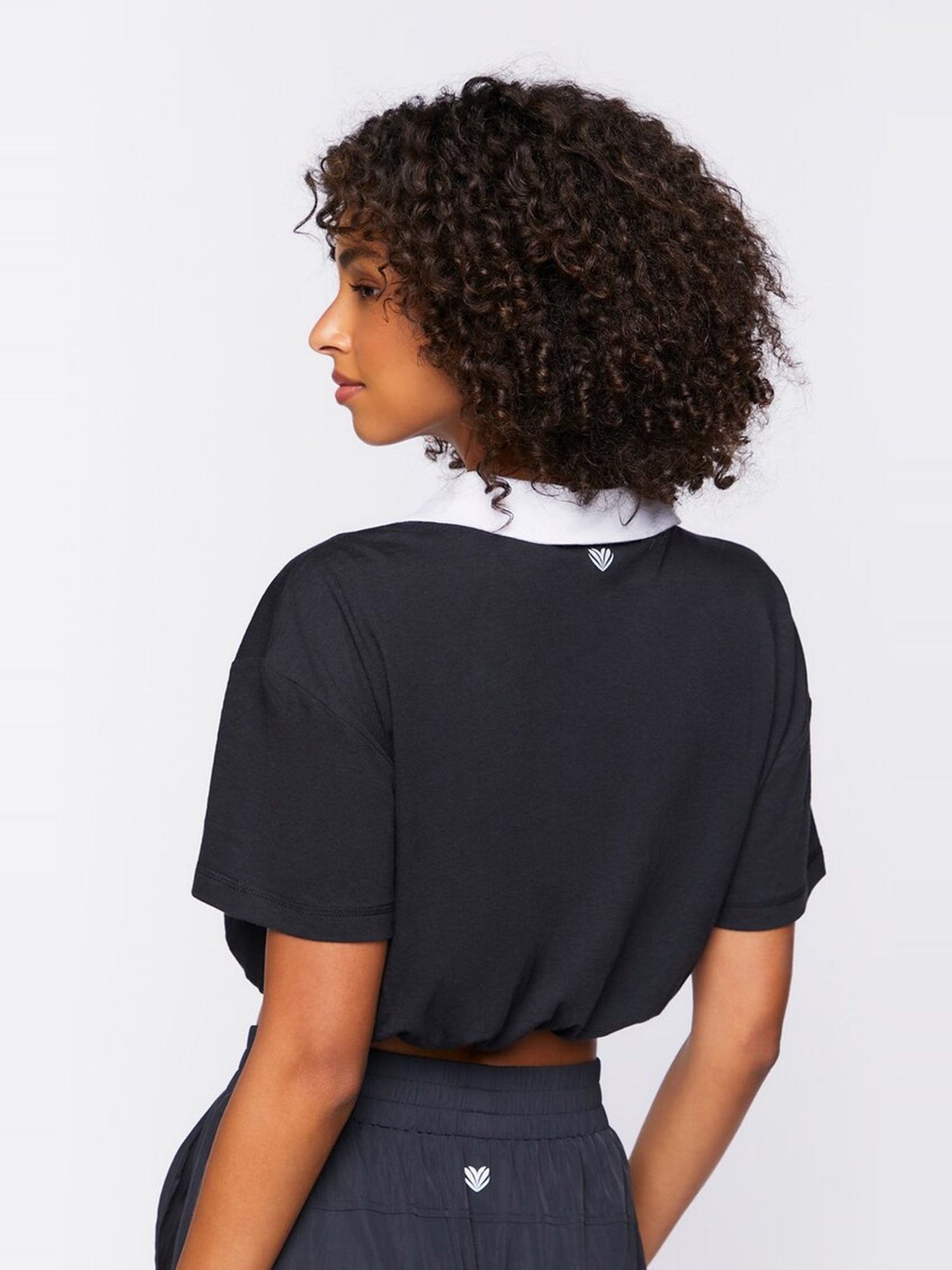 Forever 21 Black Shirt Collar Crop Top