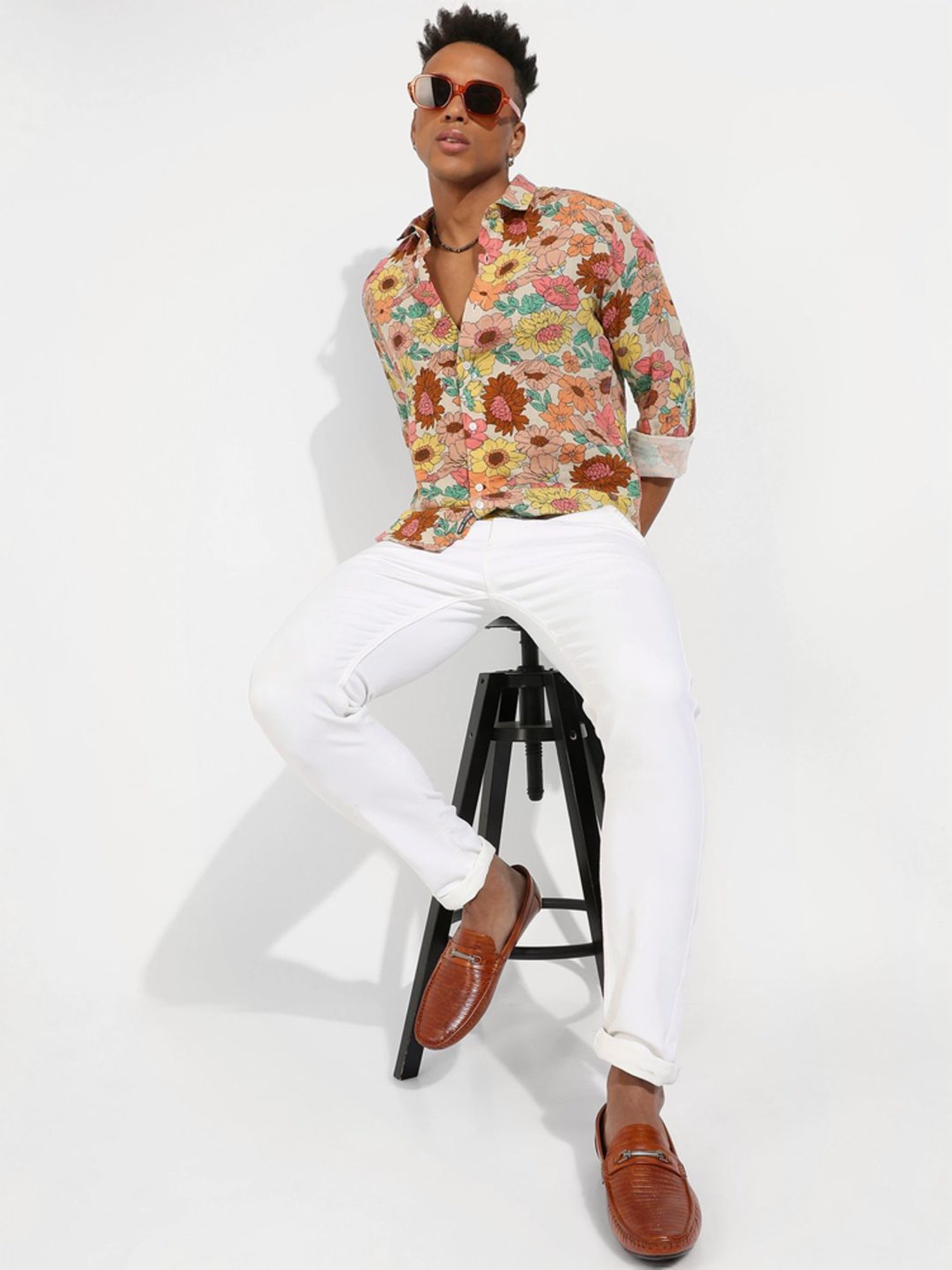 Campus Sutra Multicolored Regular Fit Floral Print Shirt