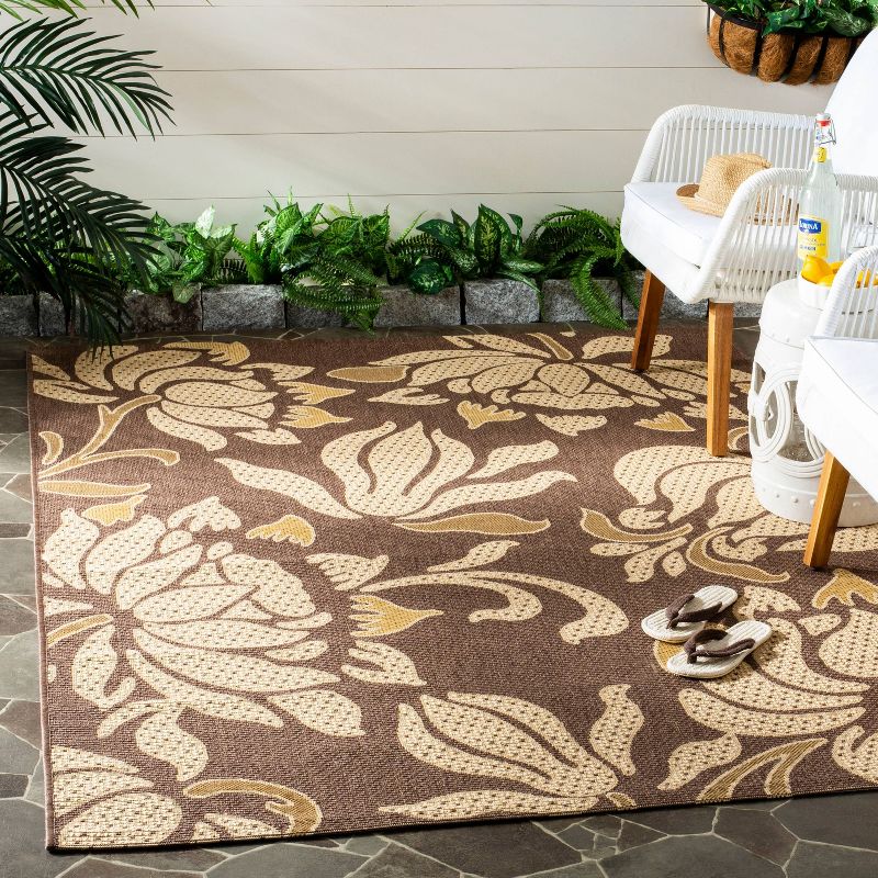 8' x 10' Le Soleil Outdoor Rug Black/Ivory - Linon
