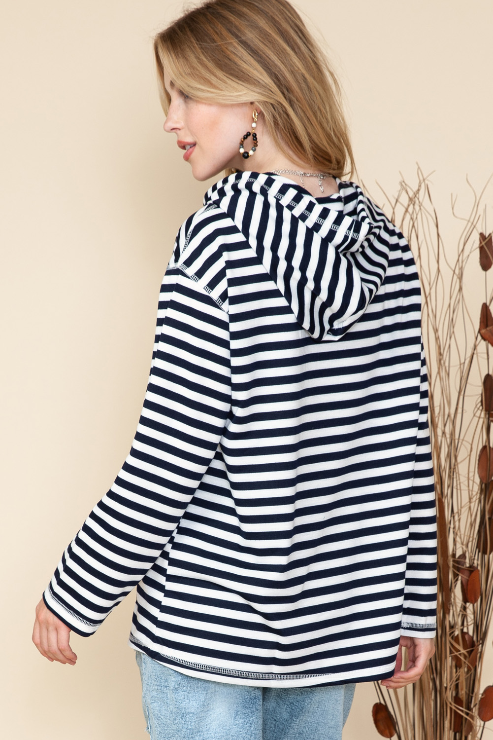 Stripe Print Kangaroo Pocket Drawstring Hoodie