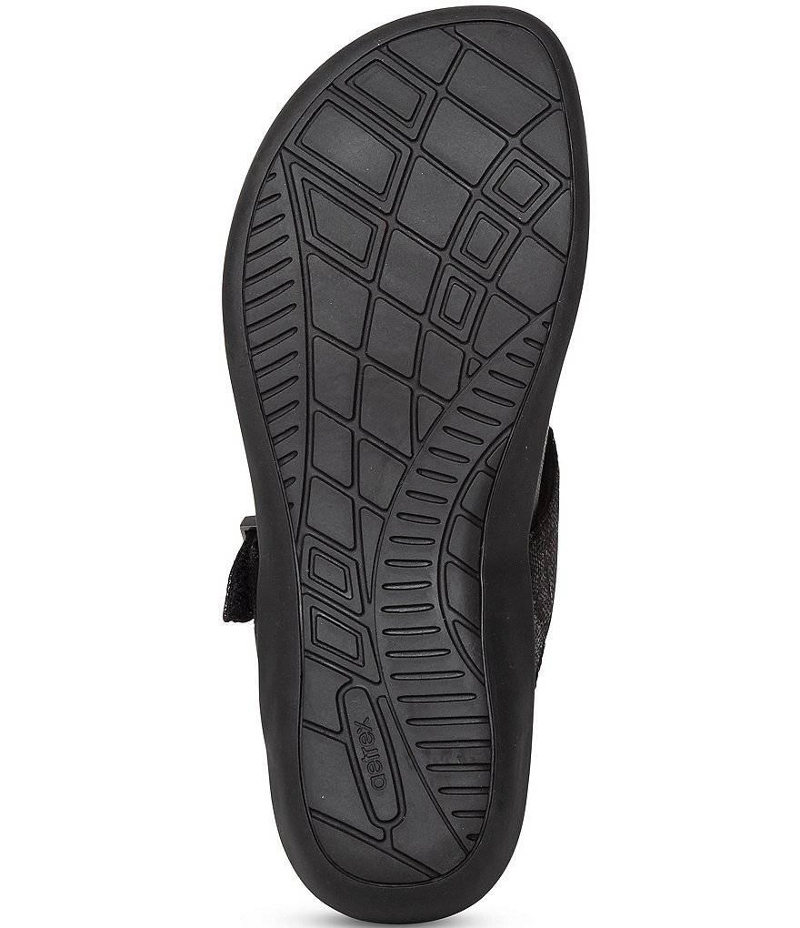 Aetrex Rita Snake Embossed Buckle Detail Thong Flip Flop Water-Friendly Sandals