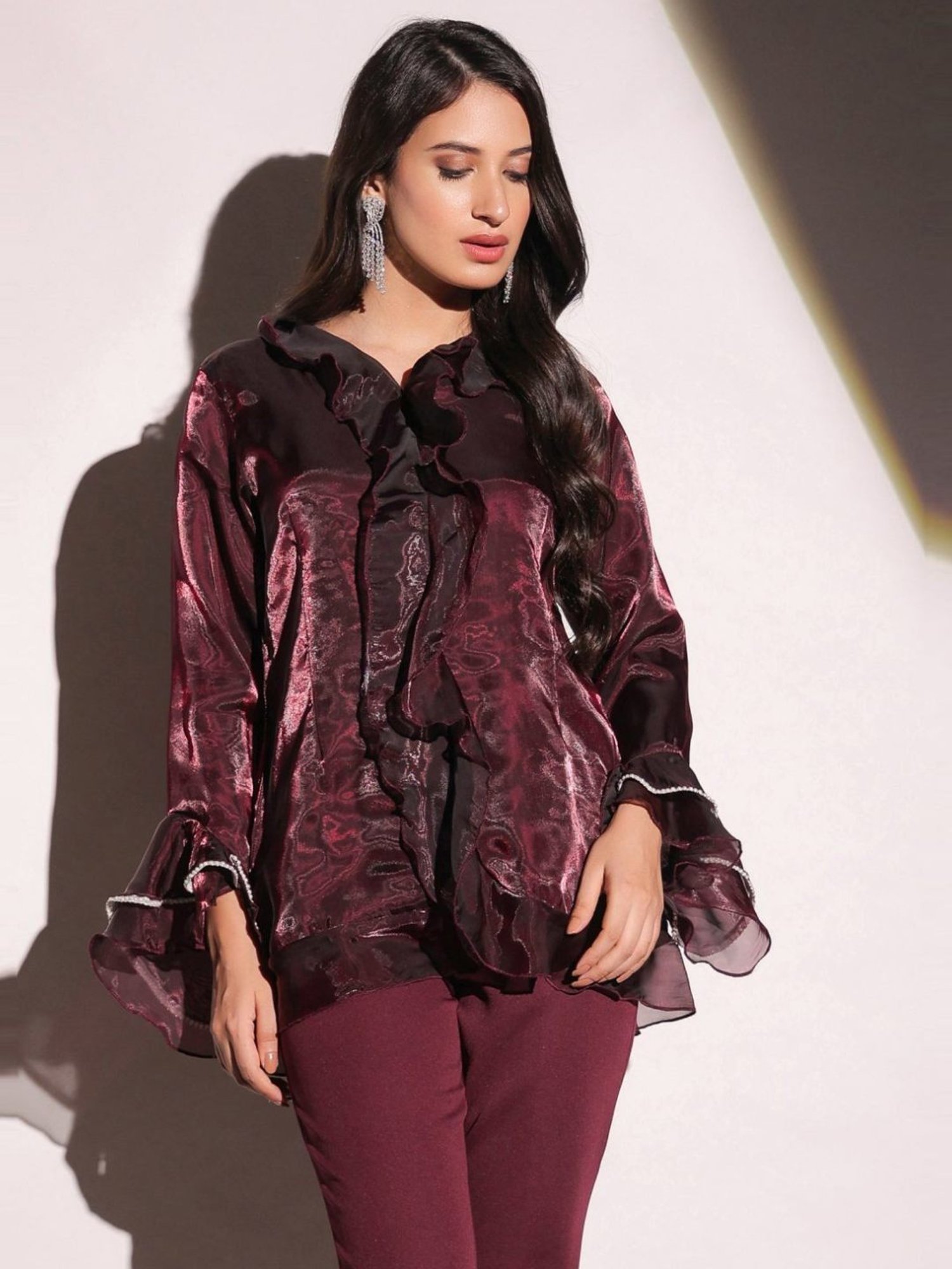 BInfinite Wine Showtime Rasin Ruffled Top
