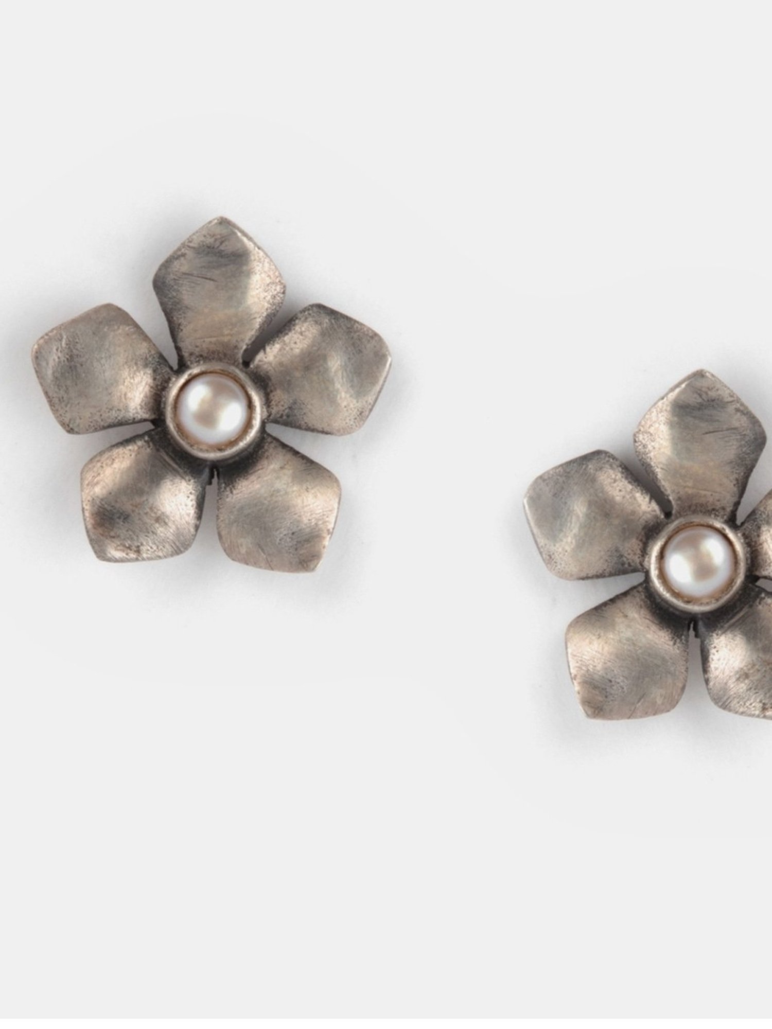 Shaya 92.5 Sterling Silver Murasaki S Earrings for Women