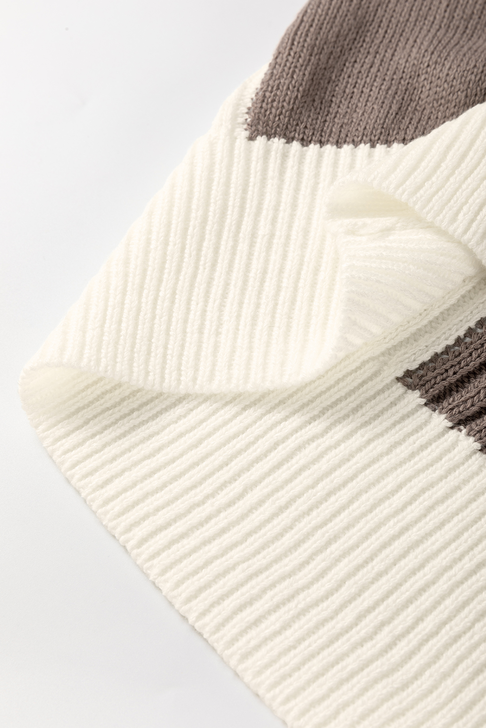 Light Blue Checkered Color Block Crew Neck Short Sleeve Sweater