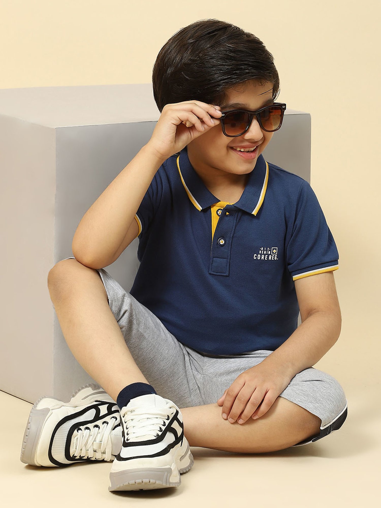 Monte Carlo Kids Blue Solid Polo T-Shirt