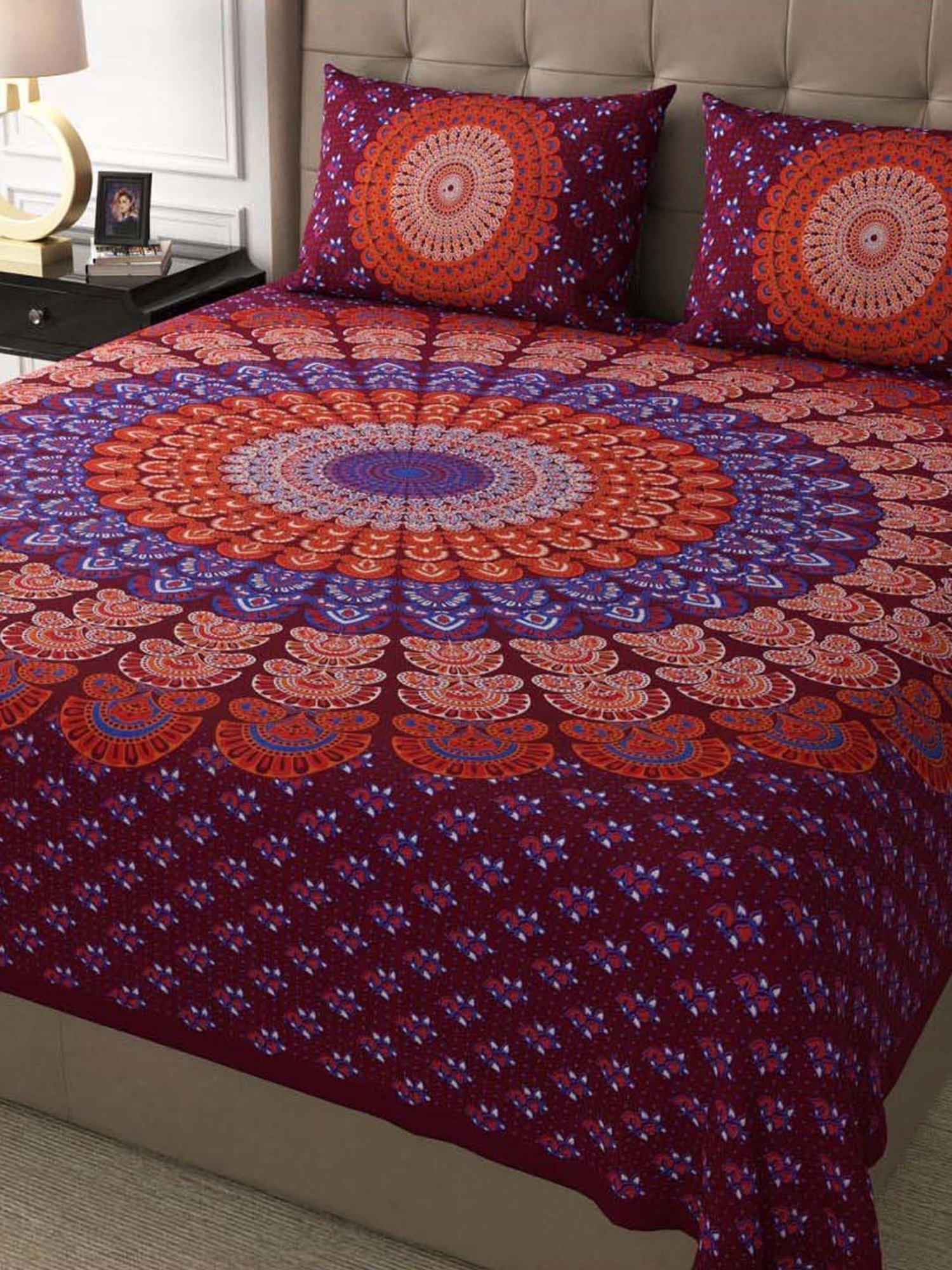 JaipurFabric Purple 100% Pure Cotton 180 TC Double Bedsheet with 2 Pillow Covers