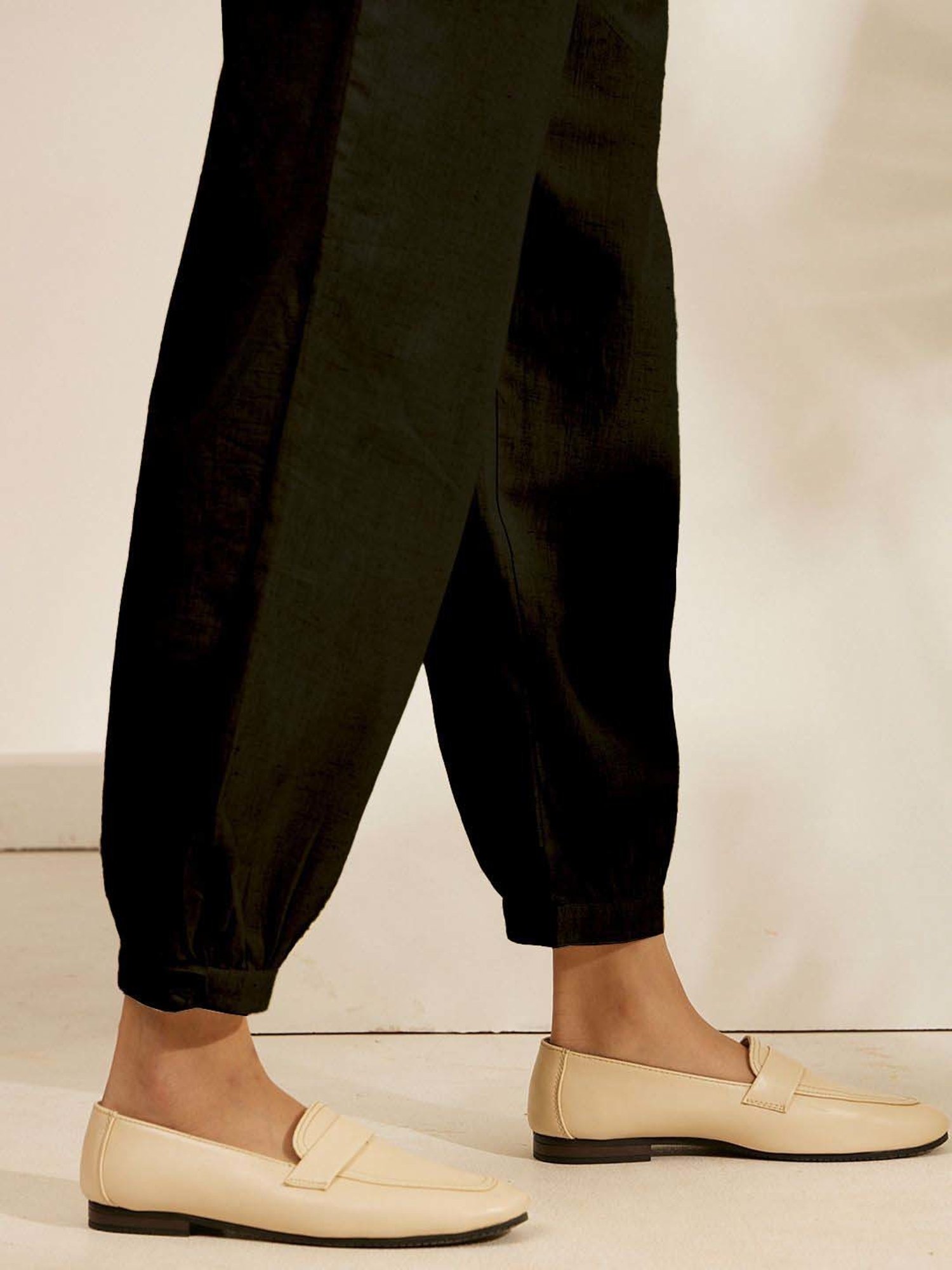 Daali Black Cotton Regular Fit Salwar