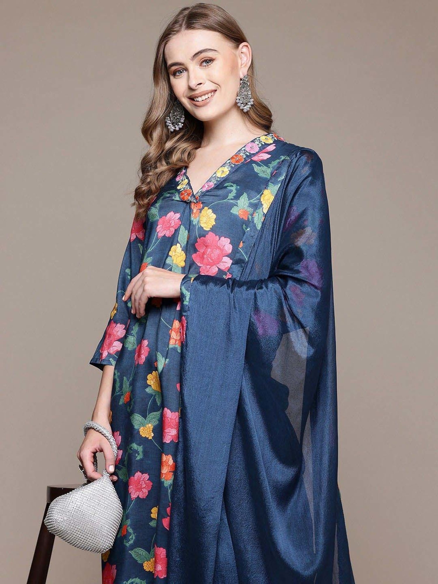 READIPRINT FASHIONS Blue Printed Kurta Pant Set With Dupatta