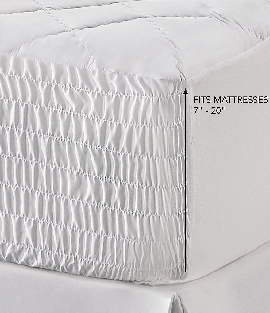 J. Queen New York Royal Fit Waterproof Mattress Pad