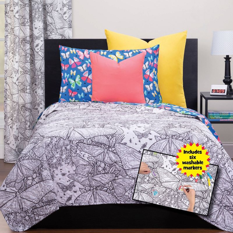 Full/Queen Beautiful Butterflies Hidden Picture Puzzle Quilt - Highlight