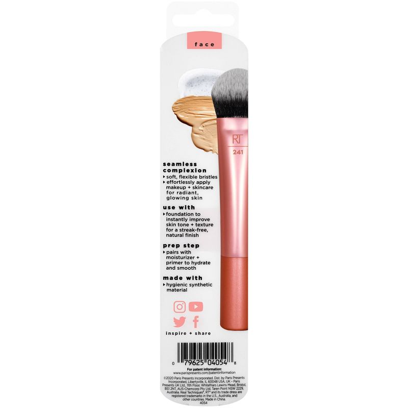 Real Techniques Seamless Complexion Makeup Brush