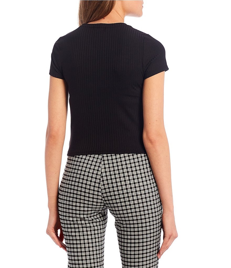 Originality Short Sleeve Peek-A-Boo Knit Top