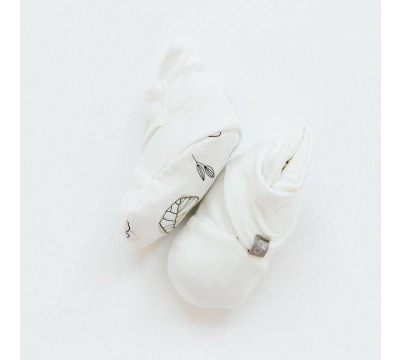 Goumi Baby Girls' Organic Cotton Abstract Floral Boots – White 0-3M