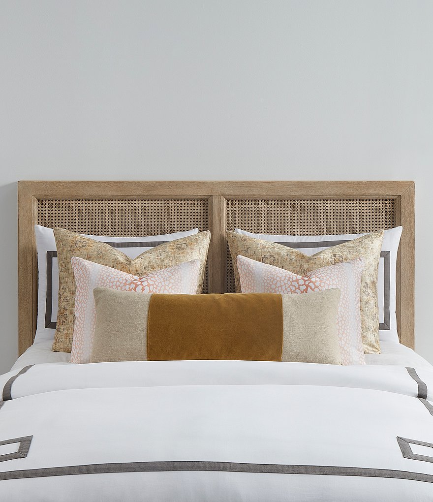 Villa by Noble Excellence Antelope Square Pillow