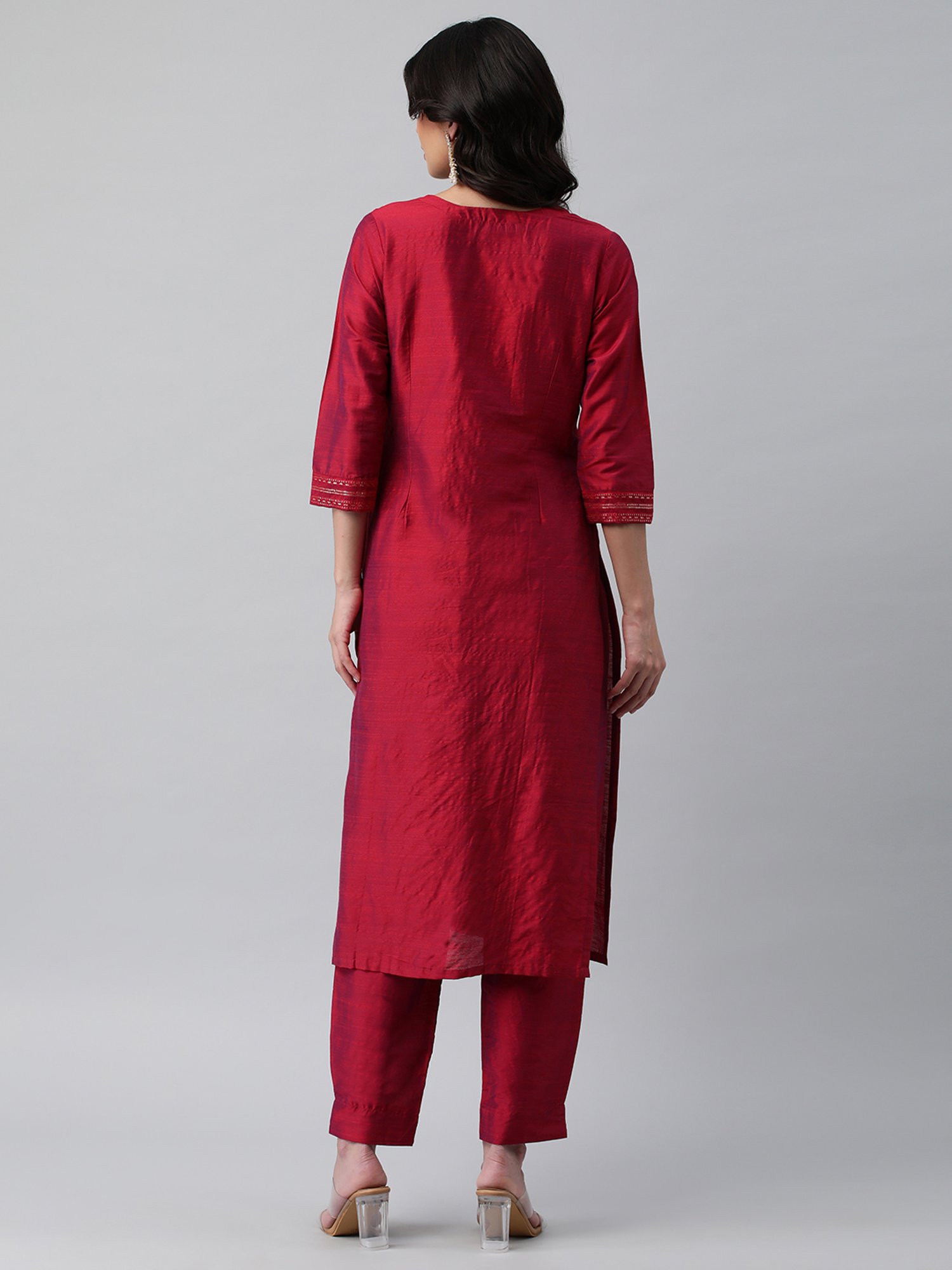 Kami Kubi Dark Pink Embellished Straight Kurta
