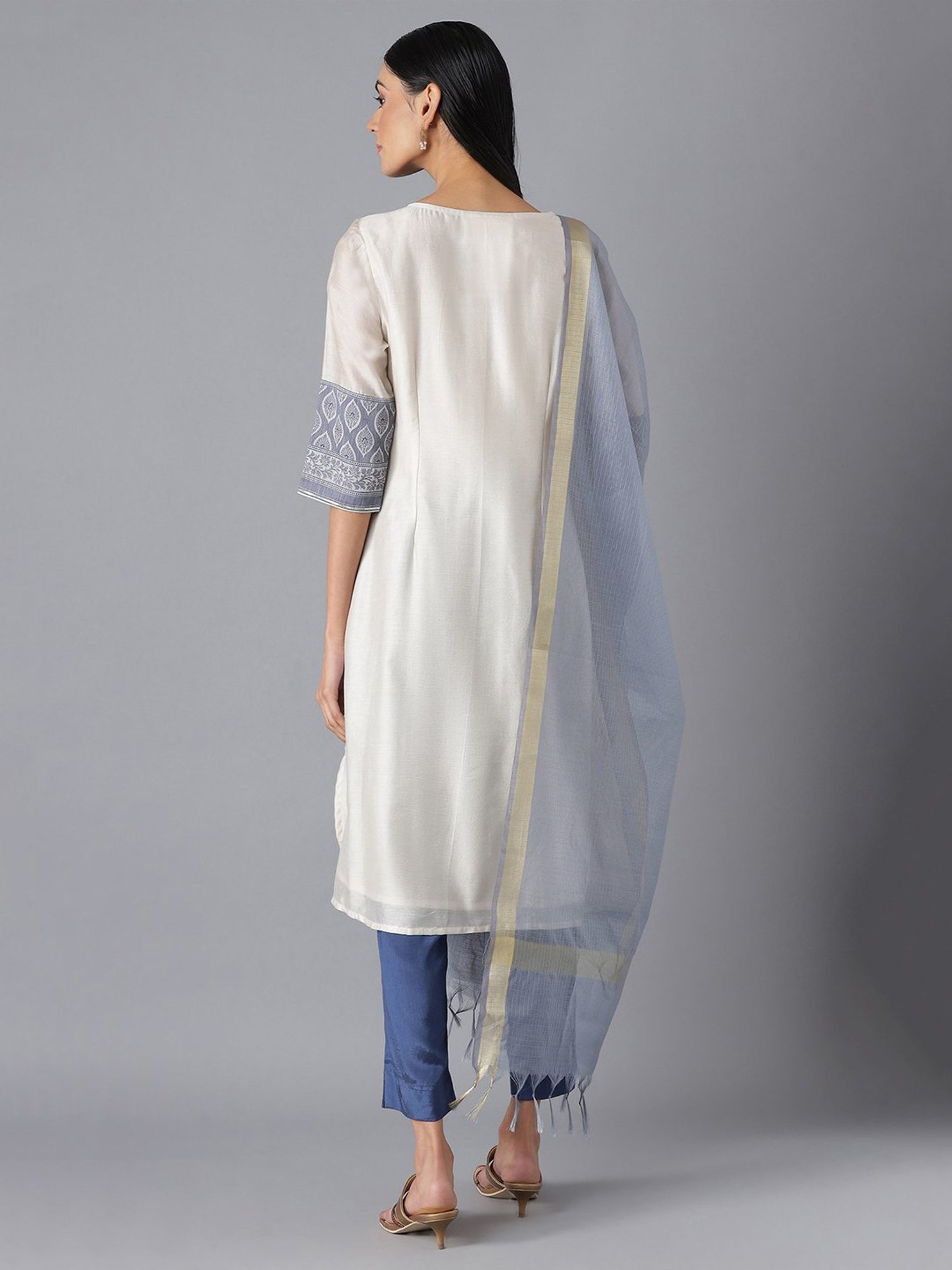 Aurelia Off White & Blue Kurta With Pant & Dupatta