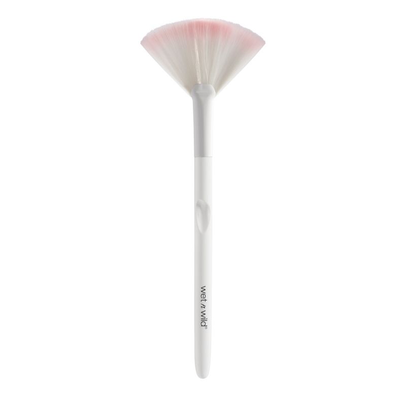 wet n wild Fan Brush -1ct