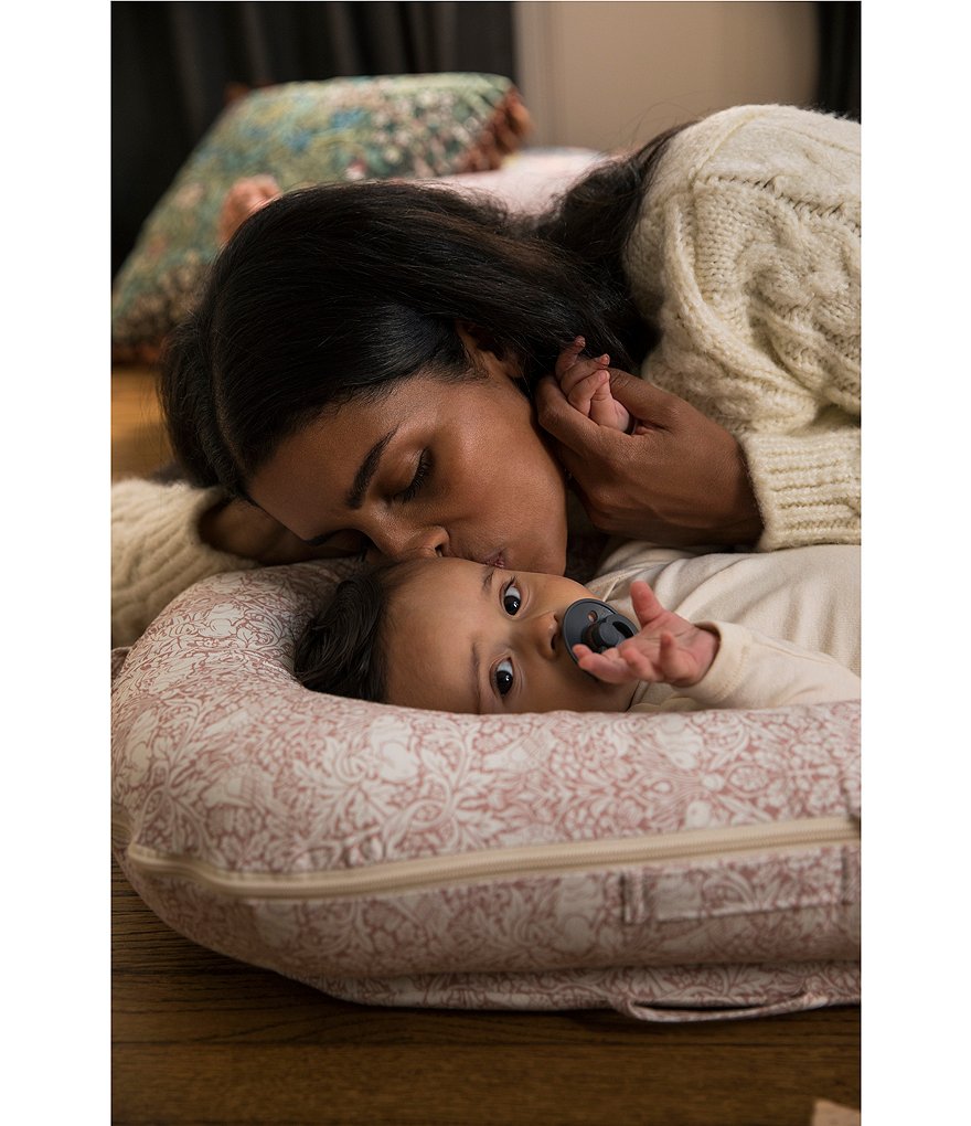 DockATot 0-8 Months Brer Rabbit Deluxe Dock Cover Stage 1