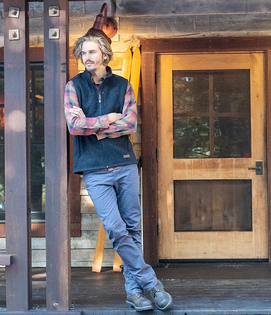 The North Face Out HMLYN Insulated Full-Zip Vest