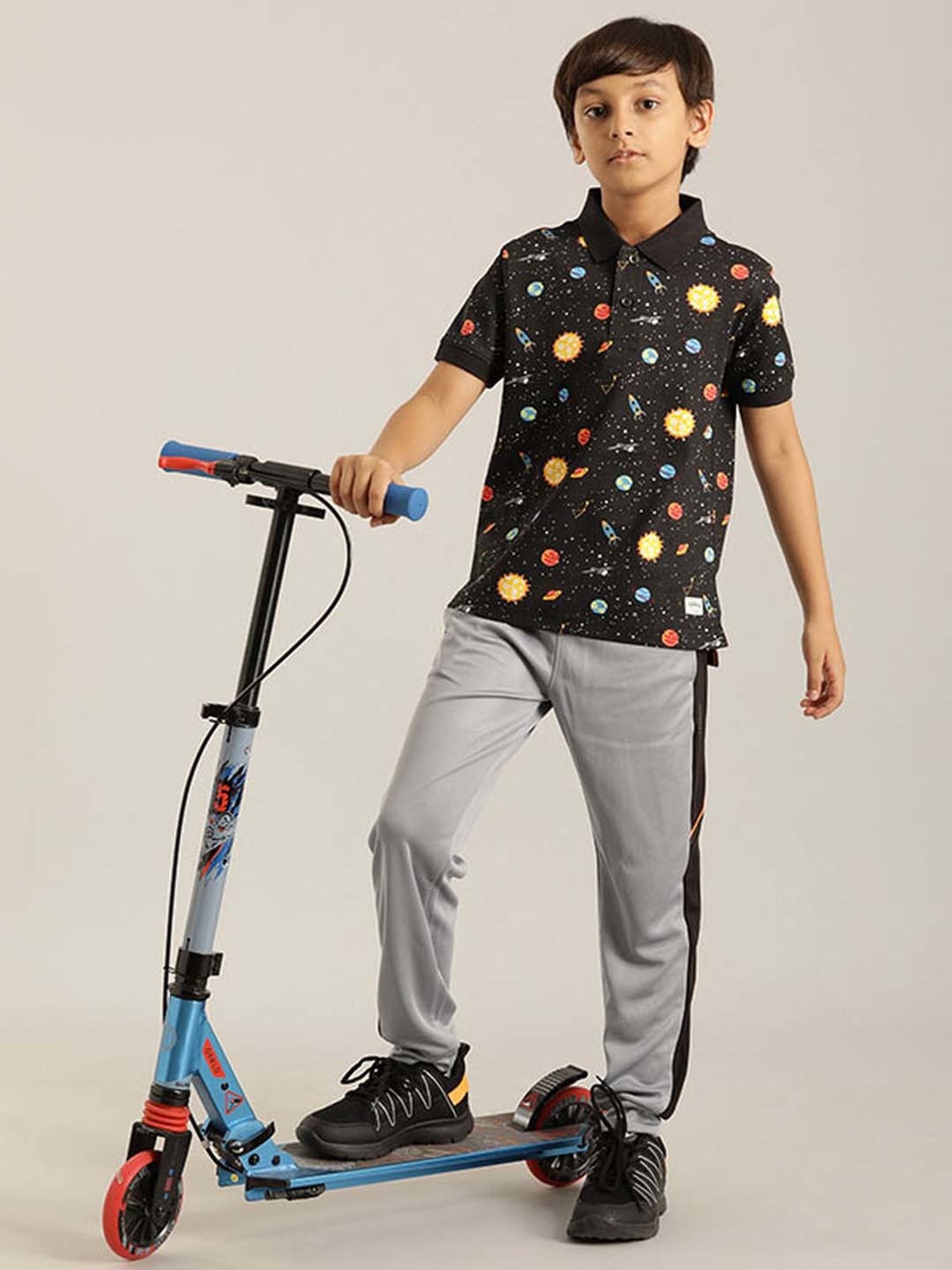 Indian Terrain Kids Grey Regular Fit Trackpants