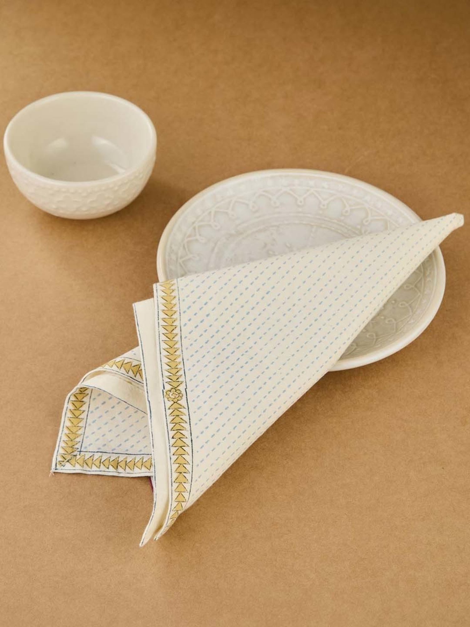 Art Street Pink Engineered Wood Rectangle Tissue Paper Napkin Box