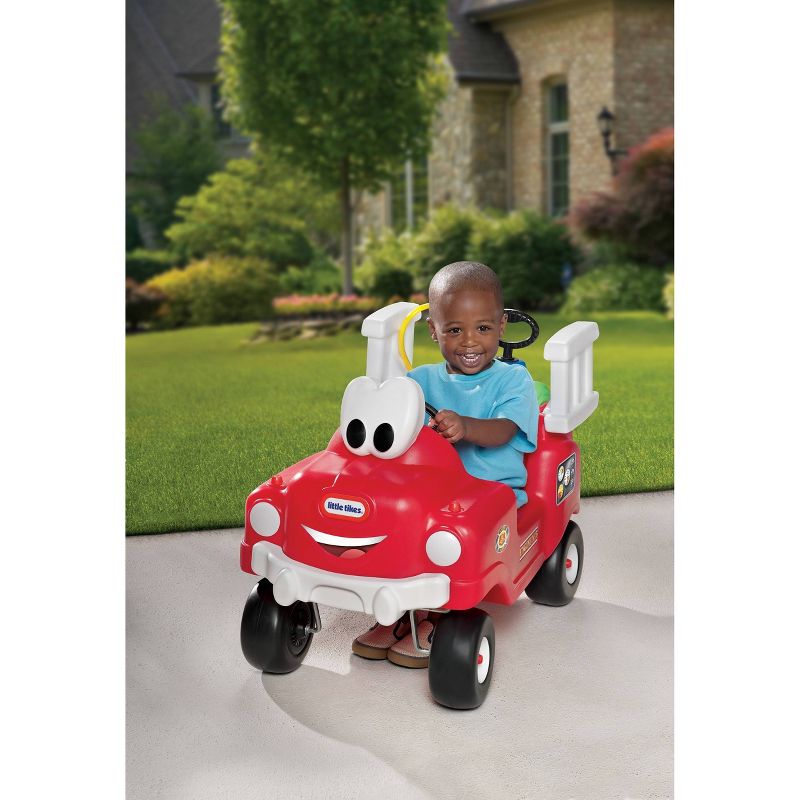 Little Tikes Spray & Rescue Fire Truck Ride-On