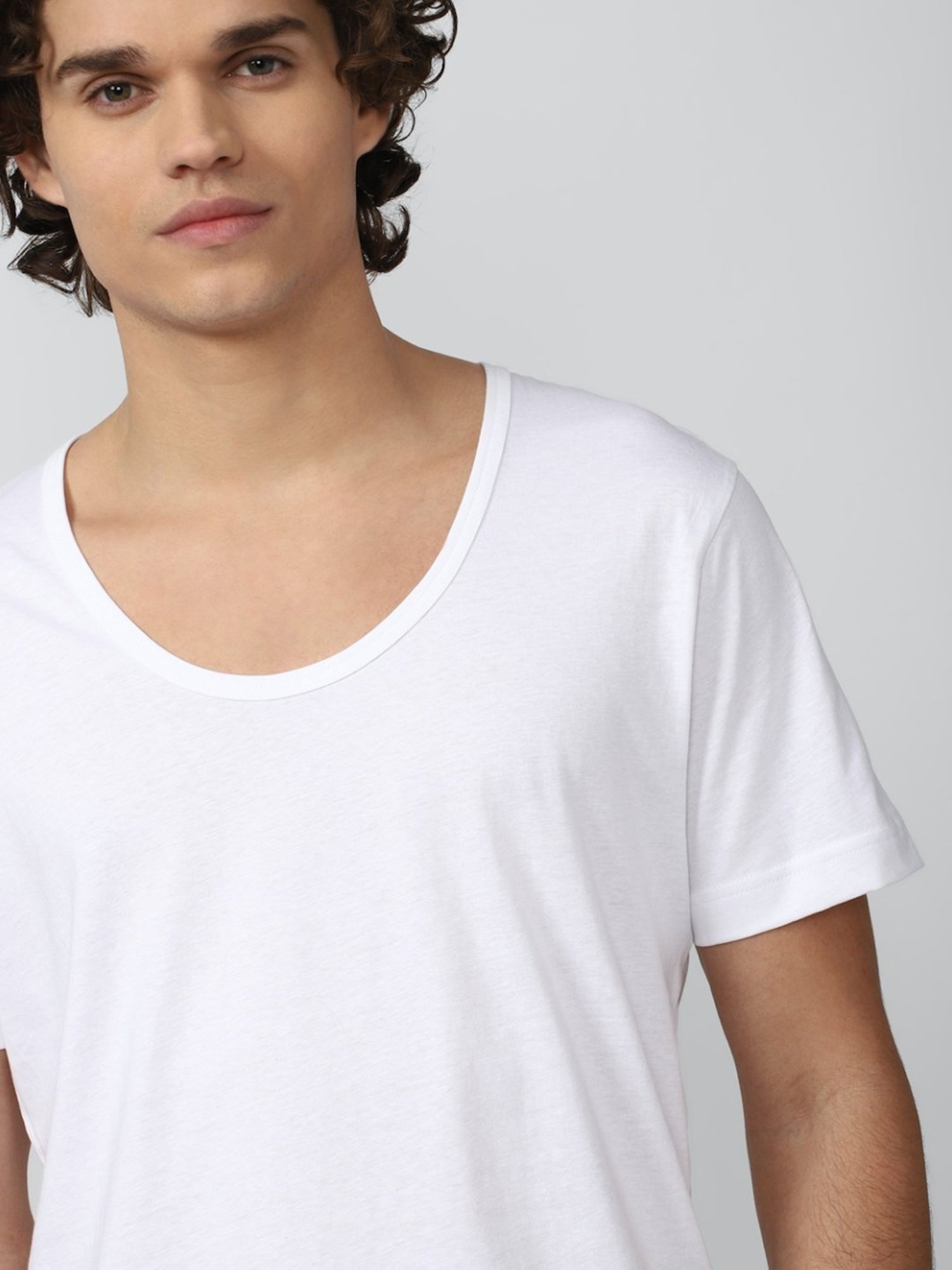 Peter England White Cotton Regular Fit Vest