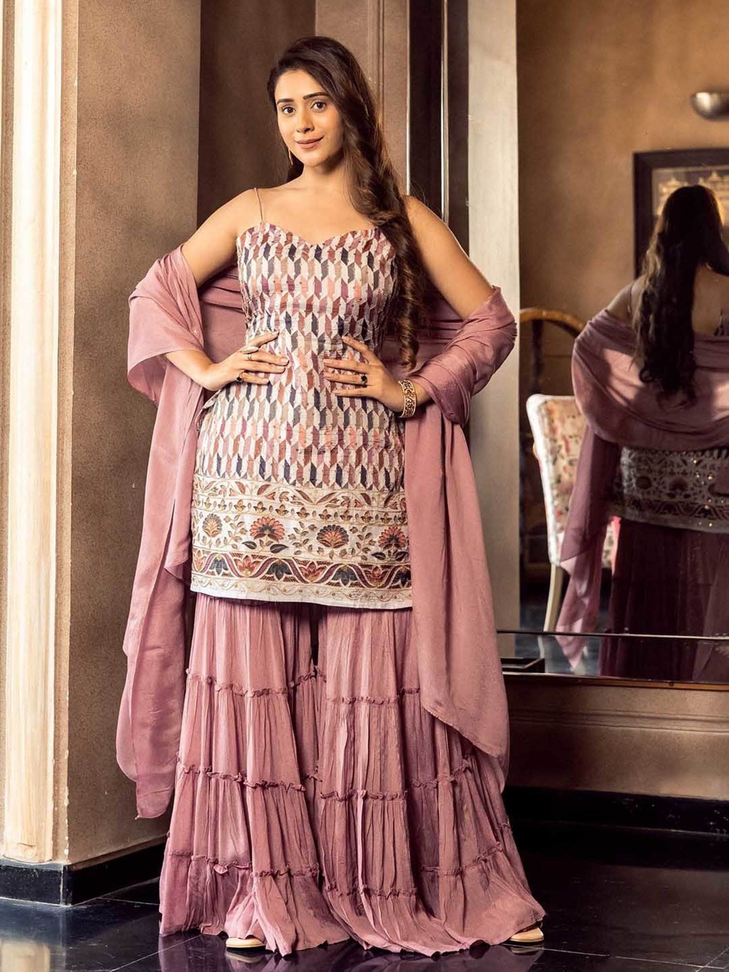 AACHHO Mauve Maryam Georgette Sharara Set