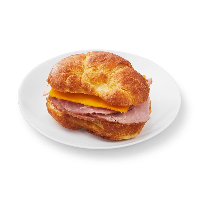 Ham & Cheddar on a Croissant Sandwich - 5.5oz - Good & Gather™
