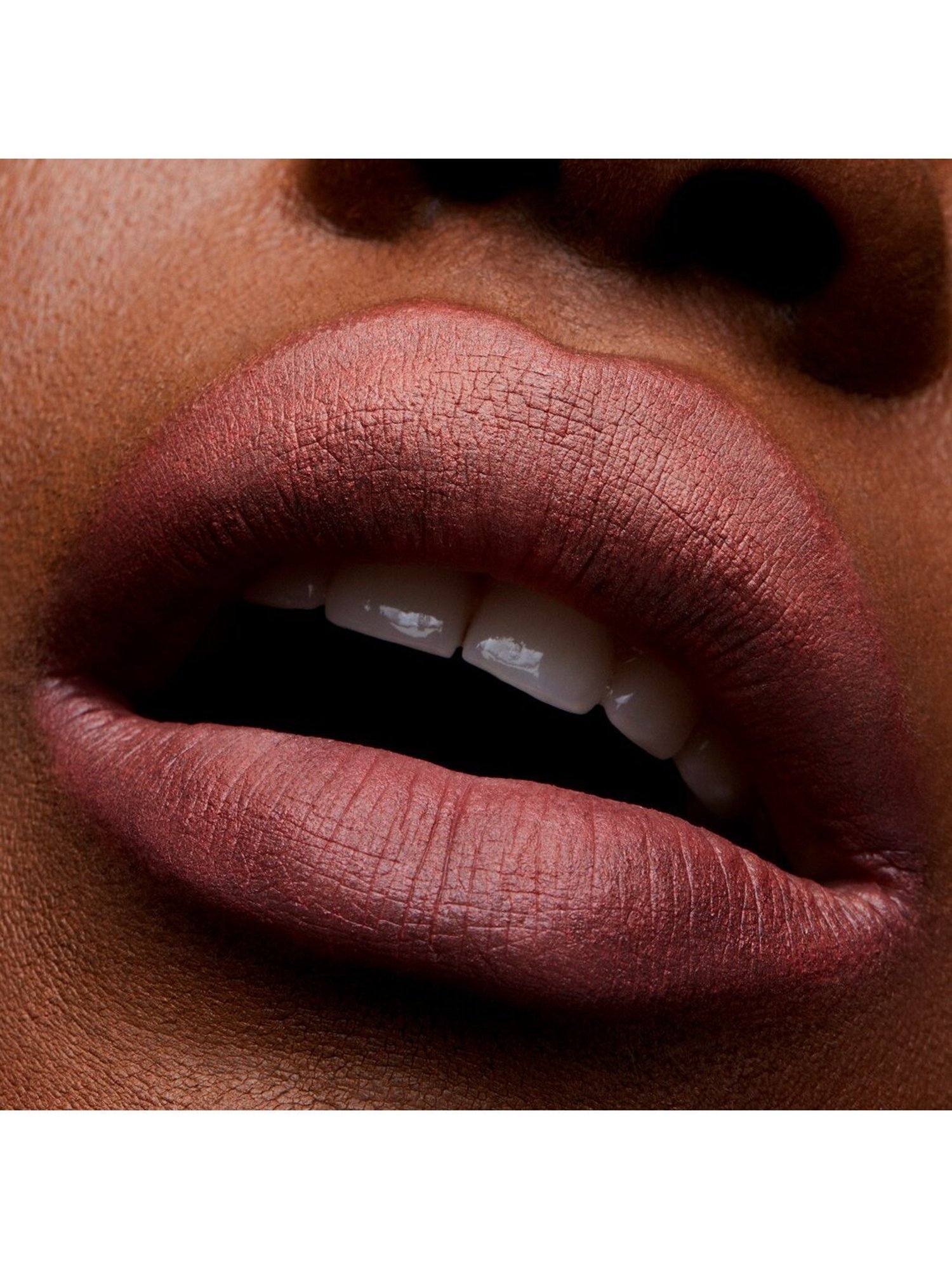 M.A.C Powder Kiss Lipstick Sultry Move - 3 g