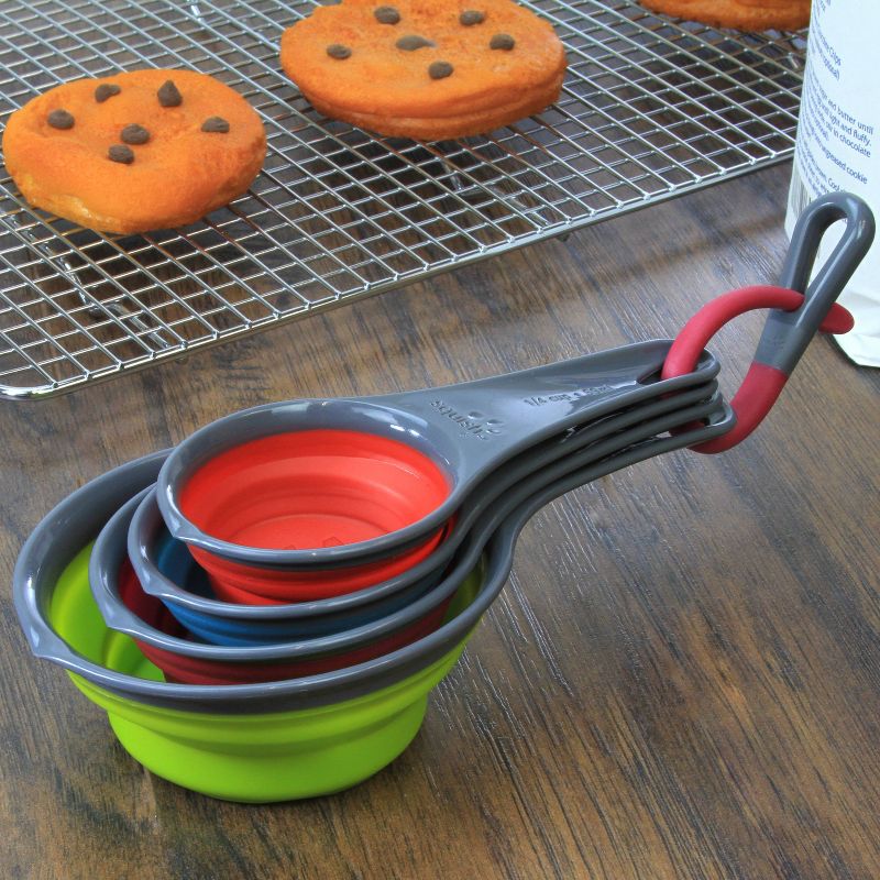 Squish Measuring Cup Set