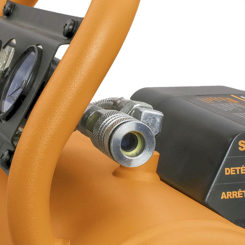 Freeman PE1GCCK 20V MAX 1/3 HP 1 Gallon Hot Dog Air Compressor and Nailer/Stapler Kit w/ Hose, Accessory, and Fasteners Set (4 Ah)