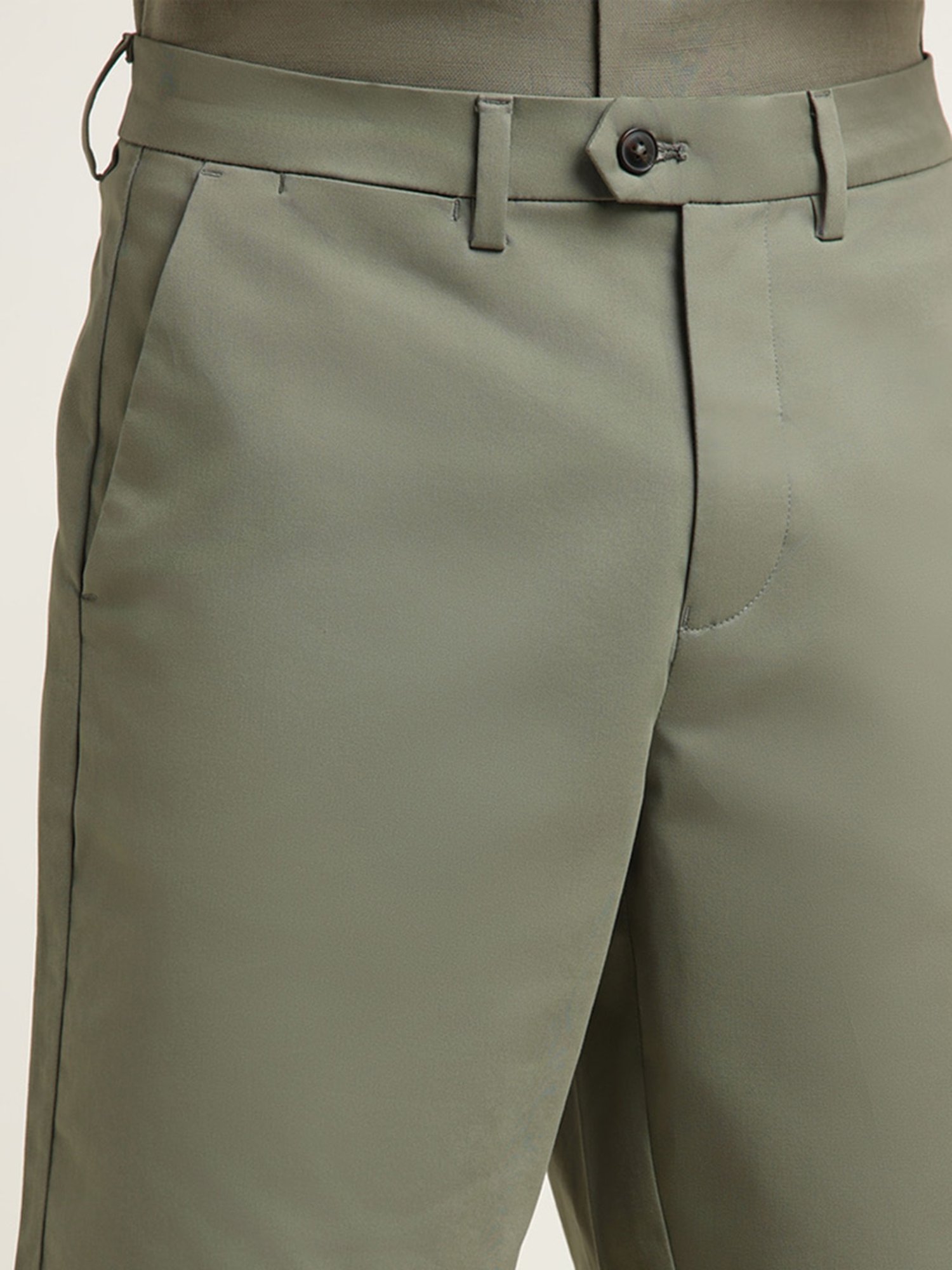 Ascot by Westside Green Solid Mid-Rise Relaxed Fit Shorts