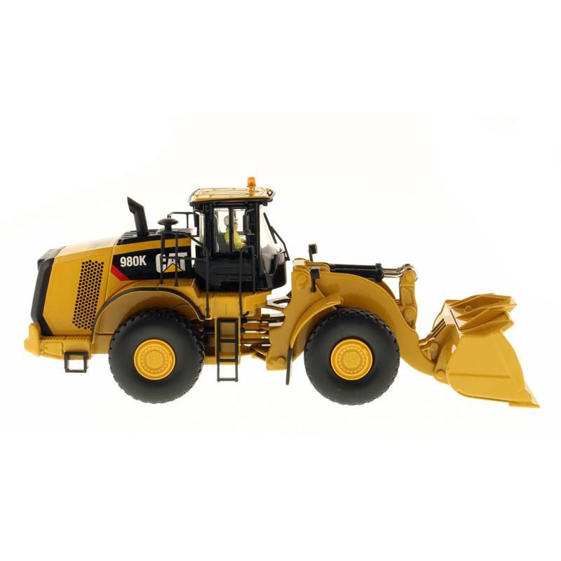 CAT Caterpillar 980K Wheel Loader Material Handling Configuration with Operator "Core Classics" 1/50 Diecast Masters